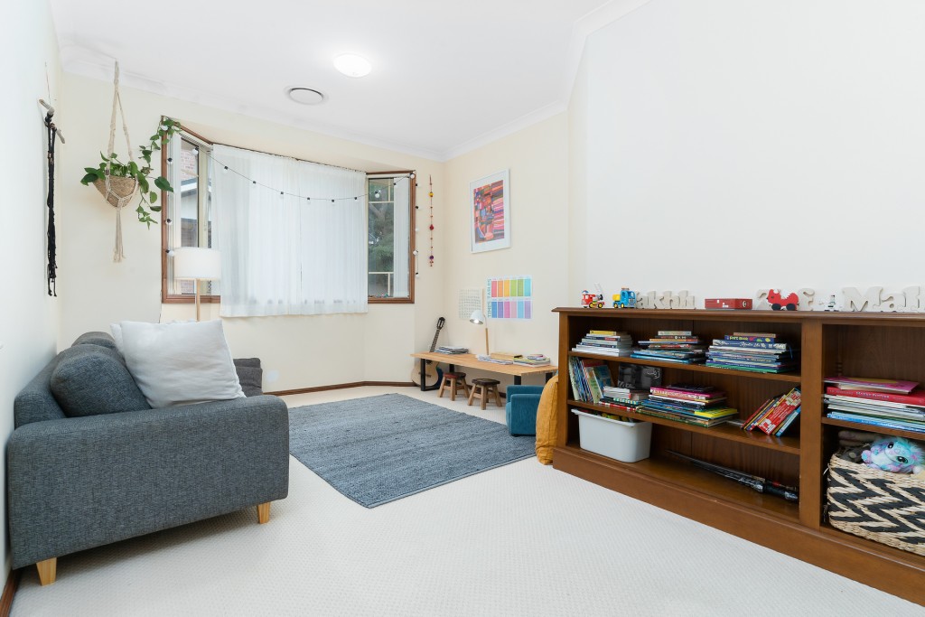 1/9 Wyldwood Crescent, Baulkham Hills NSW 2153 - photo 8