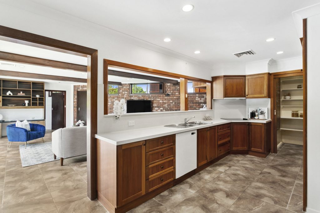 9 Rondelay Drive, Castle Hill NSW 2154 - photo 4