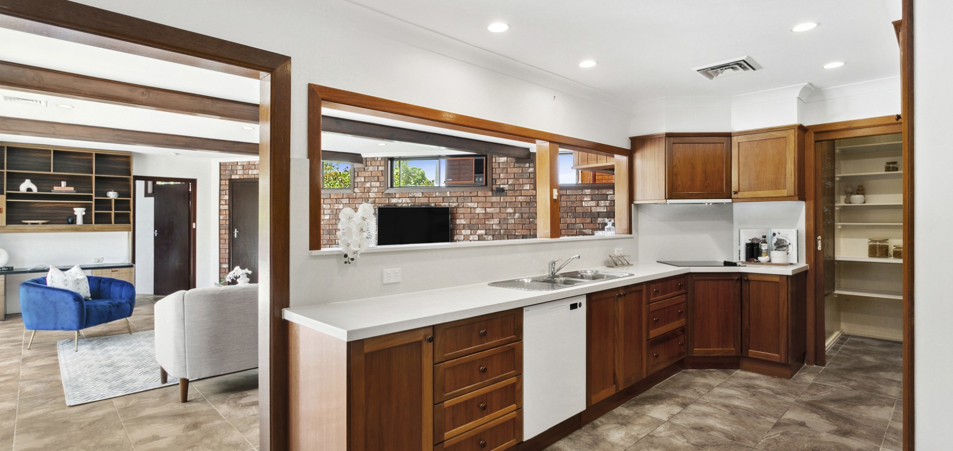 9 Rondelay Drive, Castle Hill NSW 2154 - photo 4