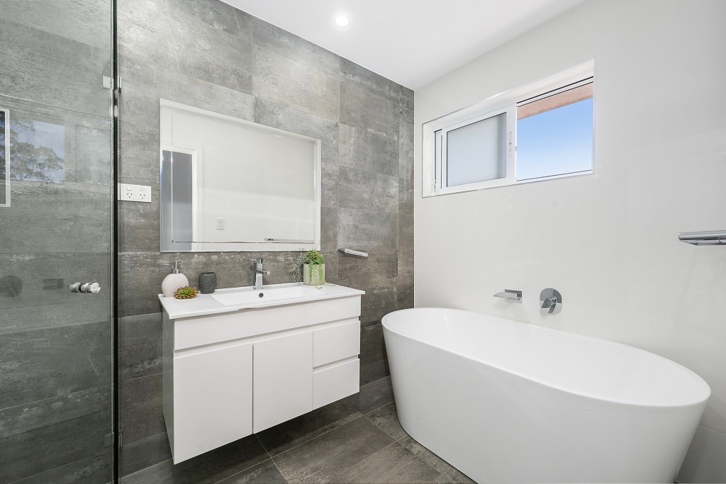 120-120A Tamboura Avenue, Baulkham Hills NSW 2153 - photo 8