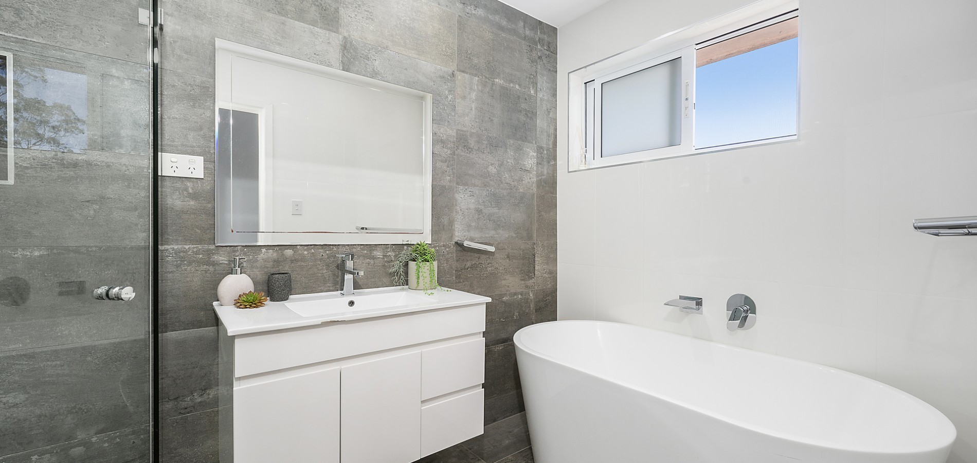 120-120A Tamboura Avenue, Baulkham Hills NSW 2153 - photo 8