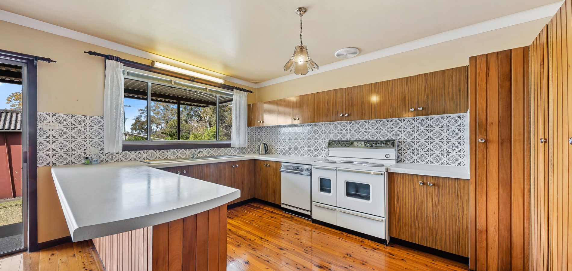 33 Best Road, Seven Hills NSW 2147 - photo 3