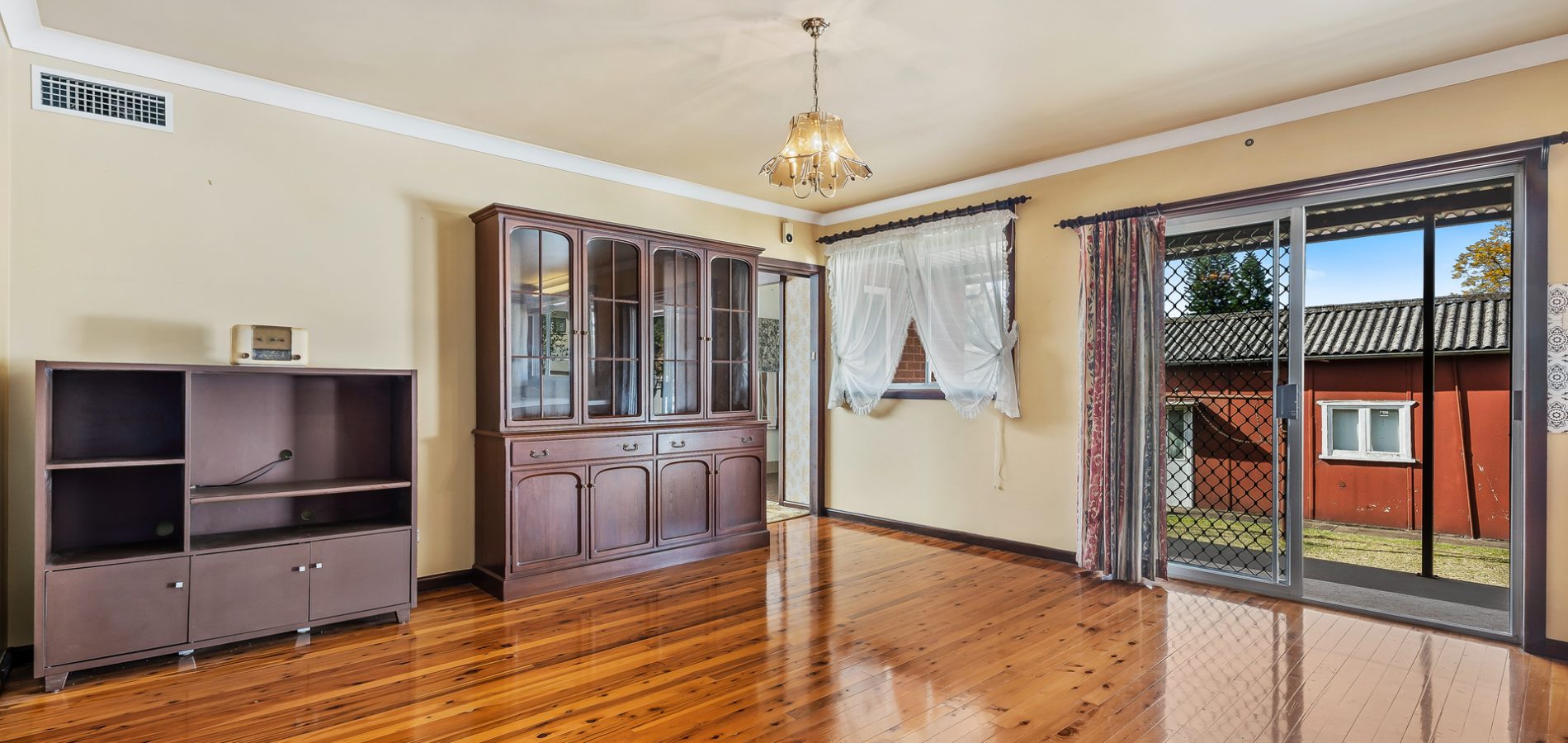33 Best Road, Seven Hills NSW 2147 - photo 4