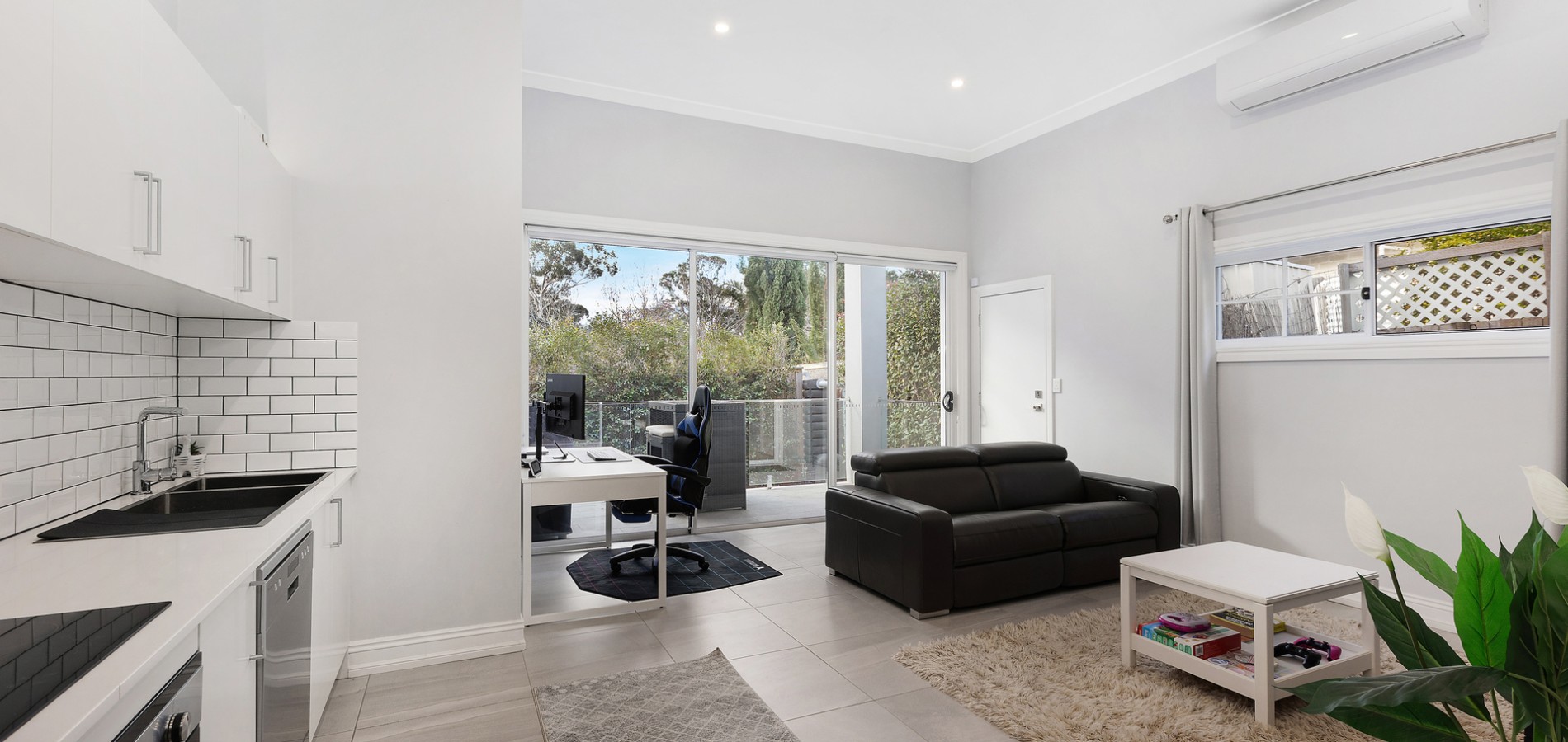 9 Belvedere Avenue, Castle Hill NSW 2154 - photo 16