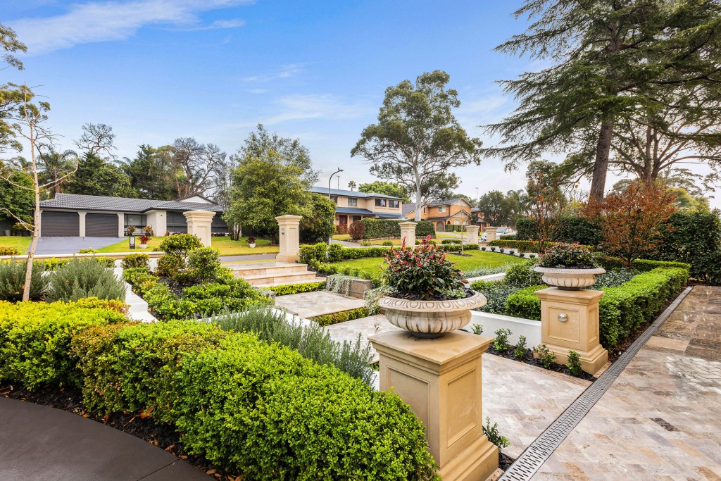 9 Belvedere Avenue, Castle Hill NSW 2154 - photo 26