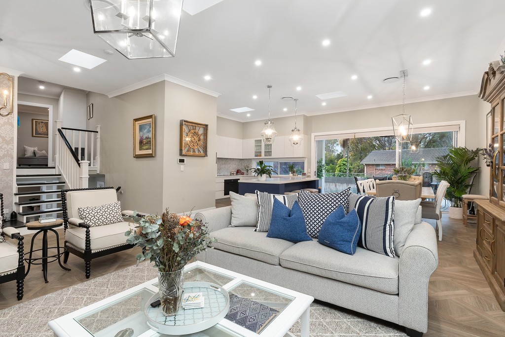 9 Belvedere Avenue, Castle Hill NSW 2154 - photo 4