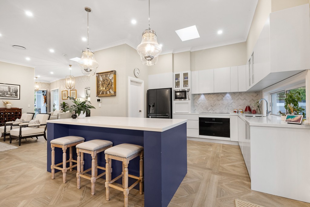9 Belvedere Avenue, Castle Hill NSW 2154 - photo 6