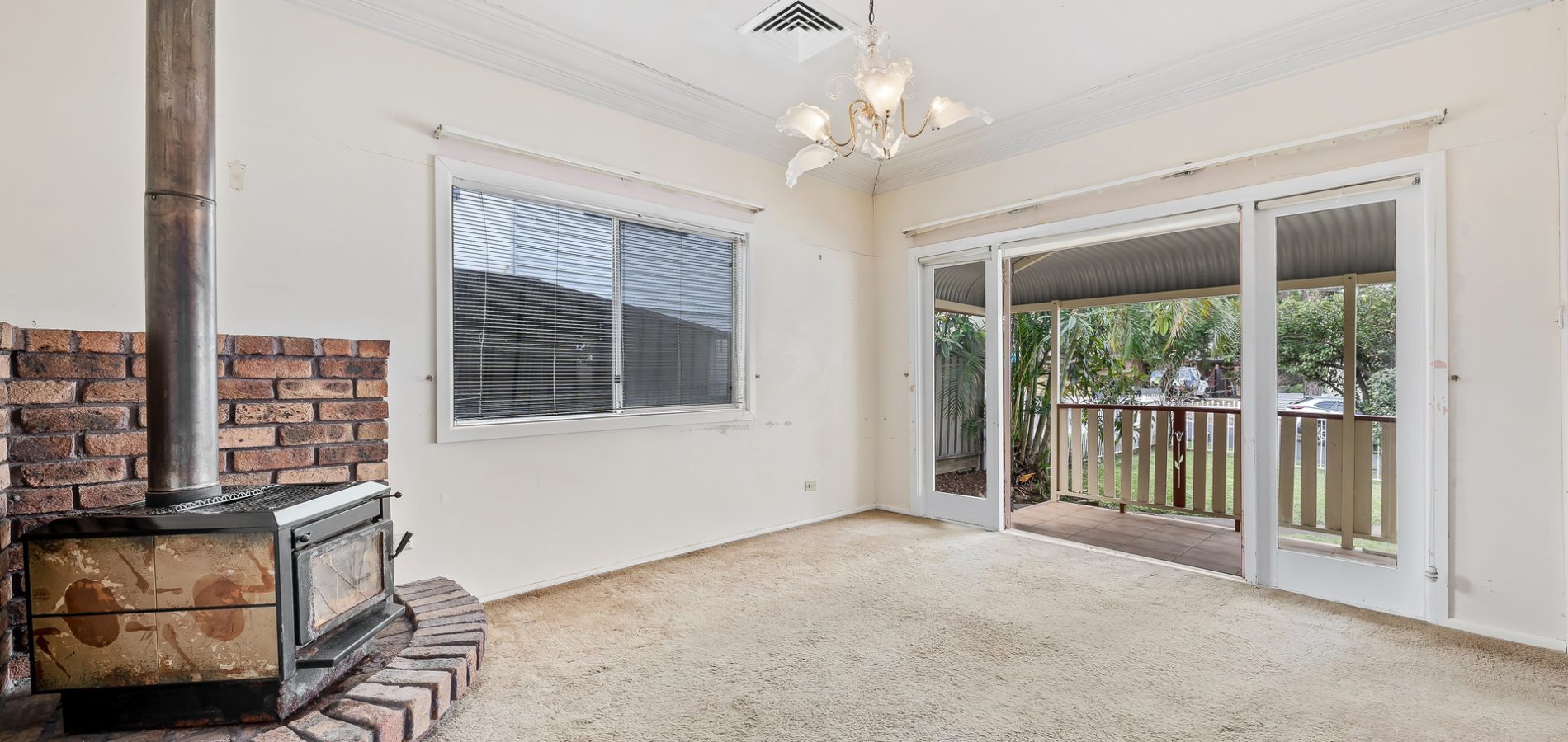 16 Leslie Street, Blacktown NSW 2148 - photo 2