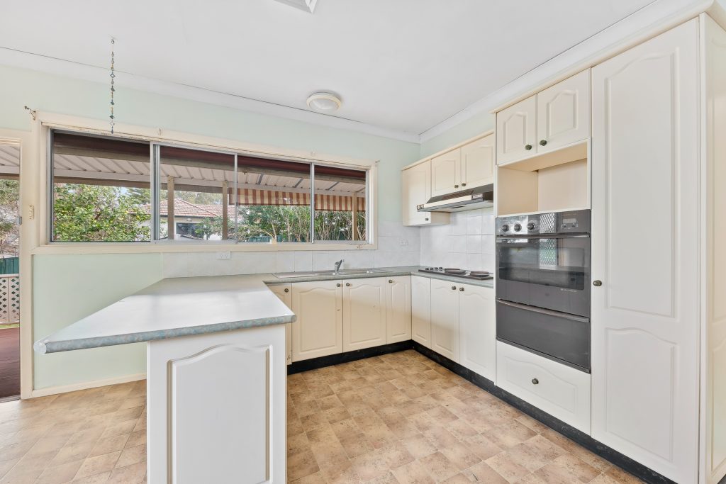 16 Leslie Street, Blacktown NSW 2148 - photo 3