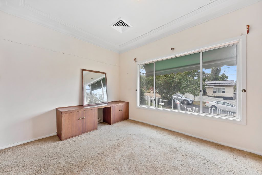 16 Leslie Street, Blacktown NSW 2148 - photo 4