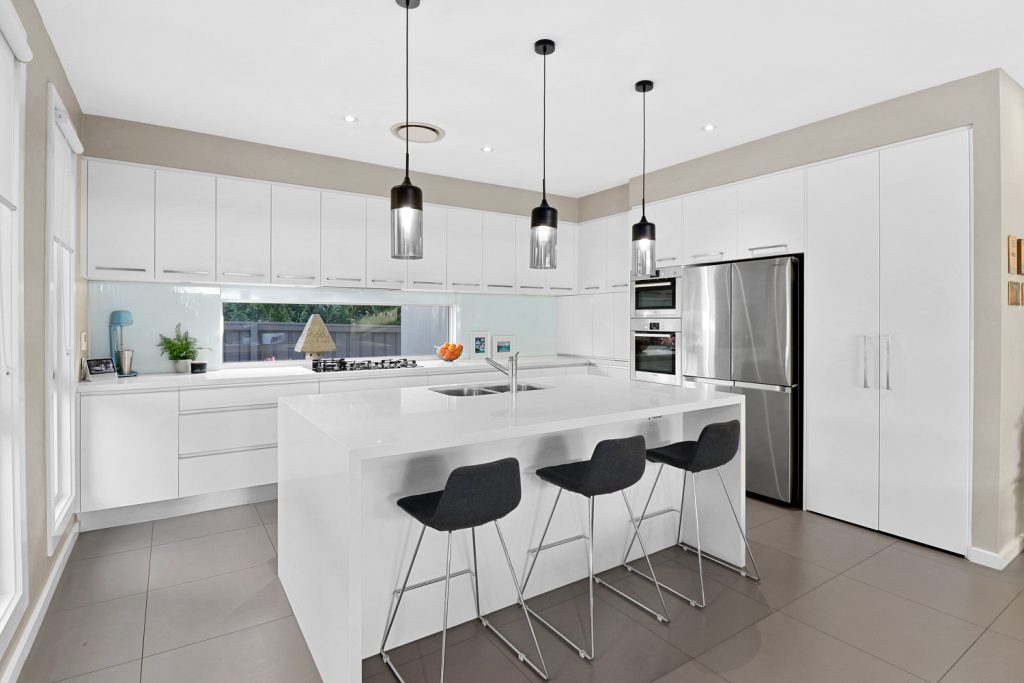 7 Braeburn Crescent, Bella Vista NSW 2153 - photo 11