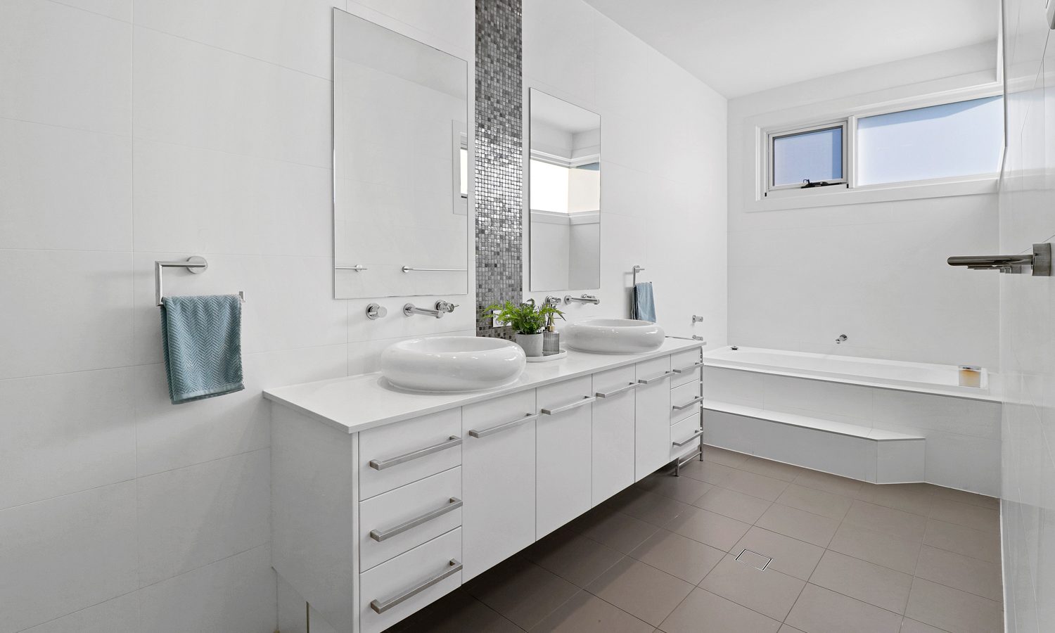 7 Braeburn Crescent, Bella Vista NSW 2153 - photo 16