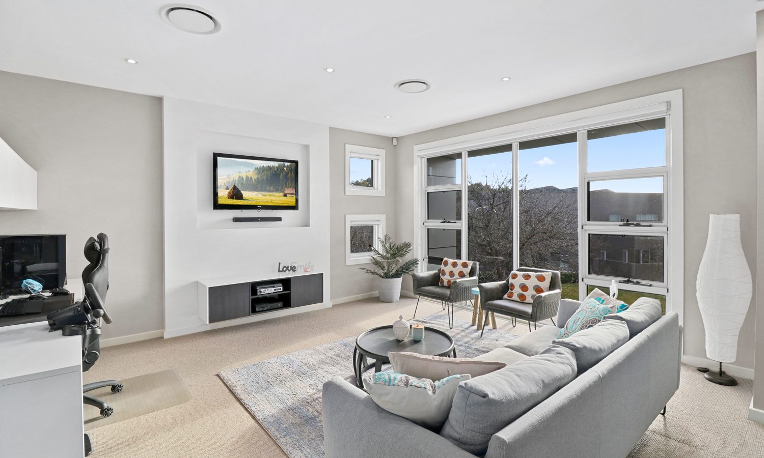 7 Braeburn Crescent, Bella Vista NSW 2153 - photo 5