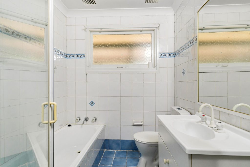 36 Hadrian Avenue, Blacktown NSW 2148 - photo 5