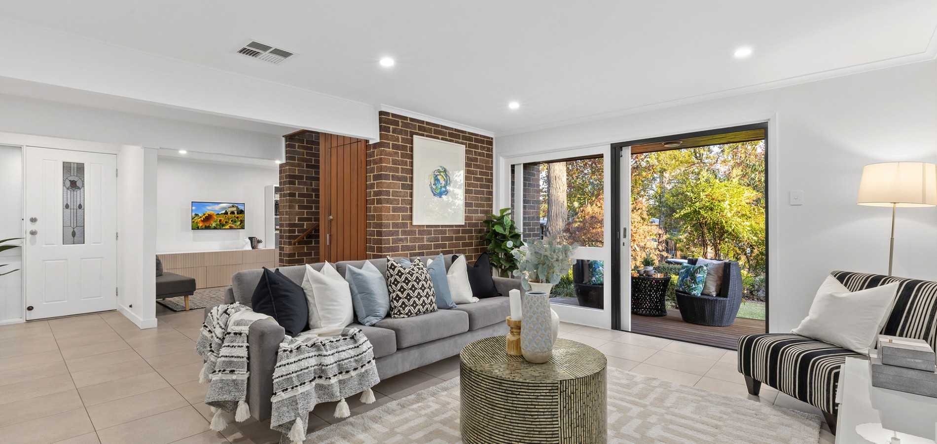 4 Eather Avenue, North Rocks NSW 2151 - photo 2