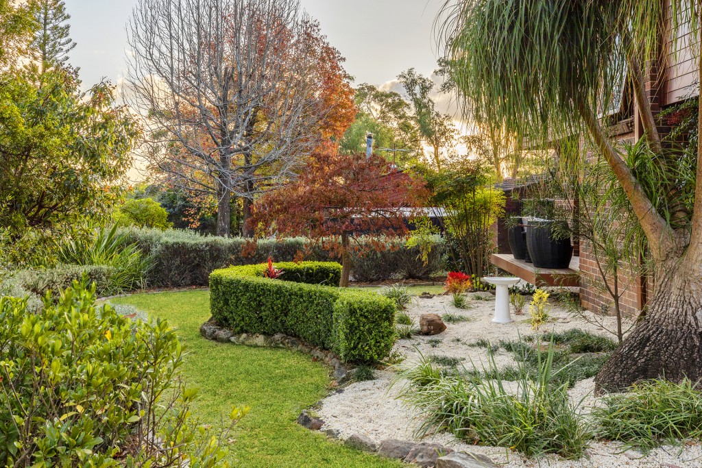 4 Eather Avenue, North Rocks NSW 2151 - photo 17