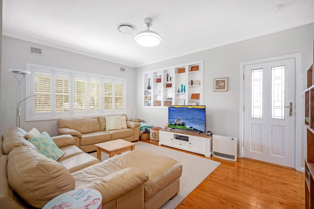 19 Merryl Avenue, Old Toongabbie NSW 2146 - photo 2