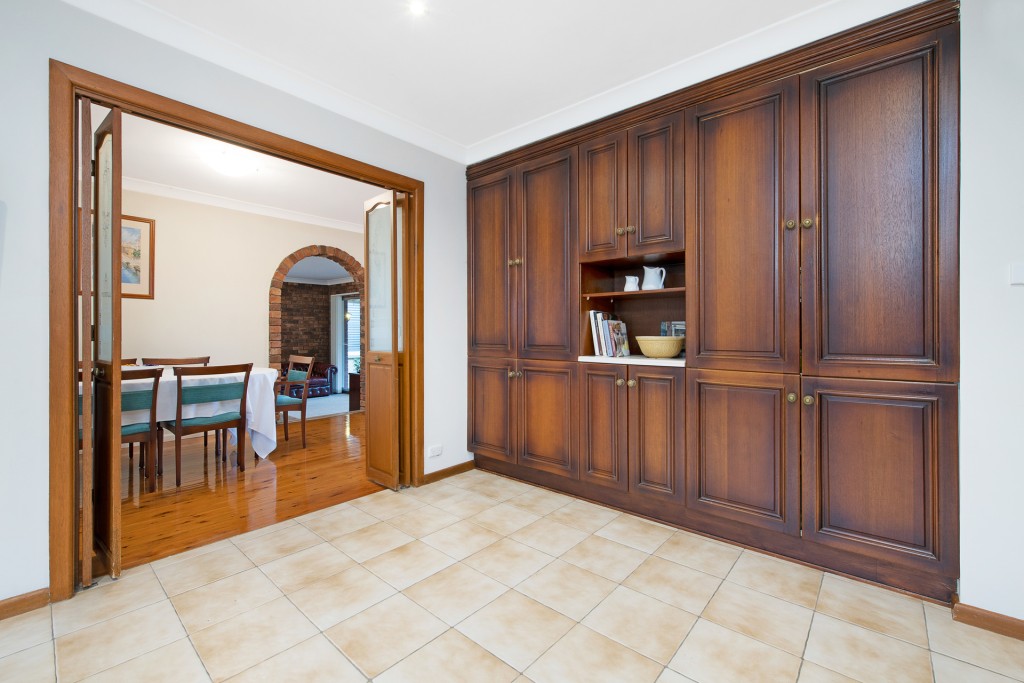 7 Highclere Crescent, North Rocks NSW 2151 - photo 5