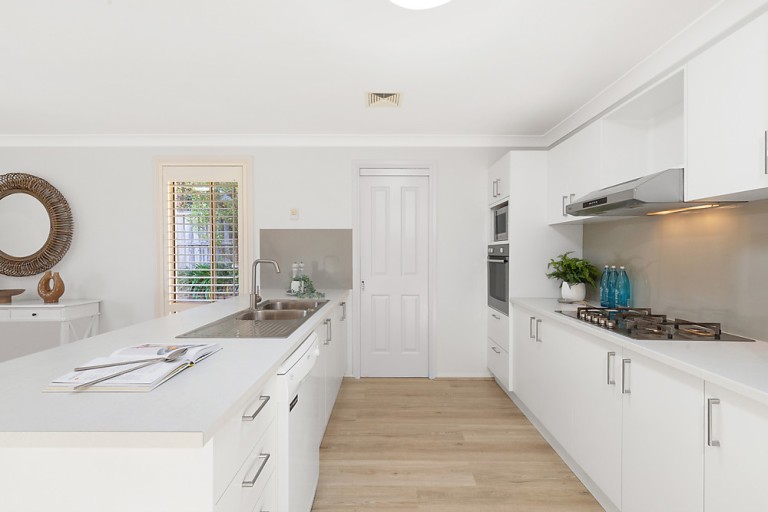 6 Monterey Place, Cherrybrook NSW 2126 - photo 2