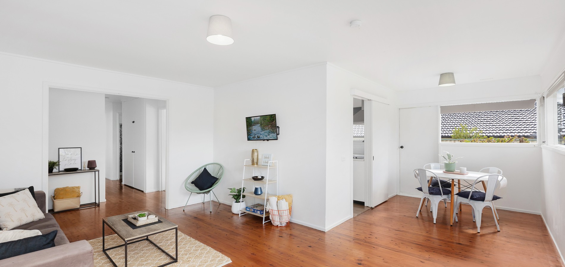 6 Roseneath Place, Baulkham Hills NSW 2153 - photo 2
