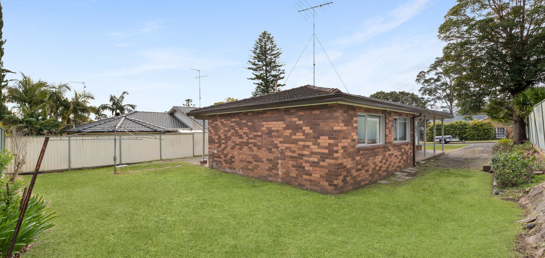 6 Roseneath Place, Baulkham Hills NSW 2153 - photo 3
