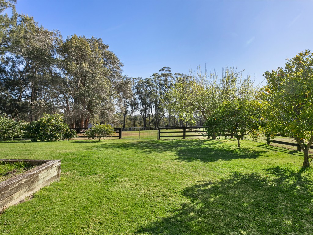 44 Cranstons Road, Middle Dural NSW 2158 - photo 20