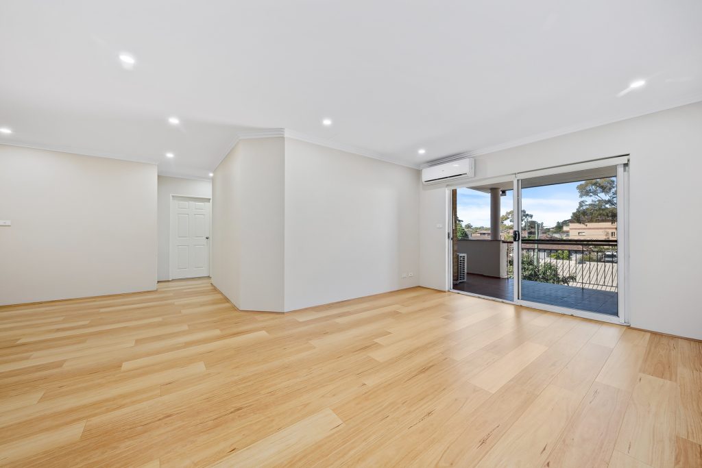27/16 Fifth Avenue, Blacktown NSW 2148 - photo 2