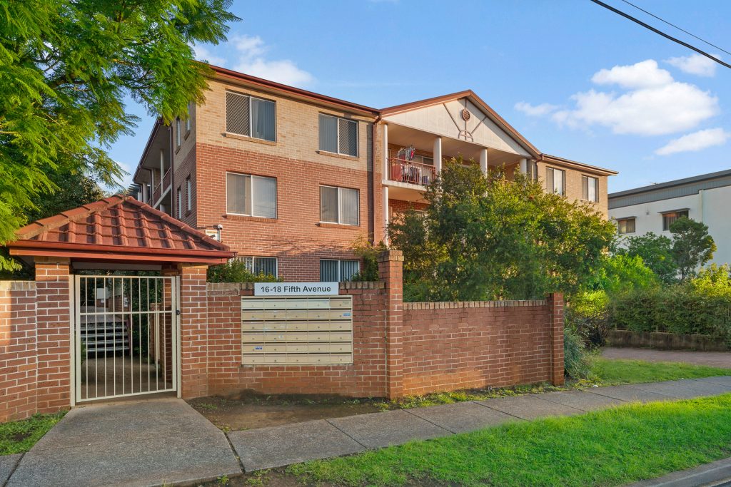 27/16 Fifth Avenue, Blacktown NSW 2148 - McGrath West Group