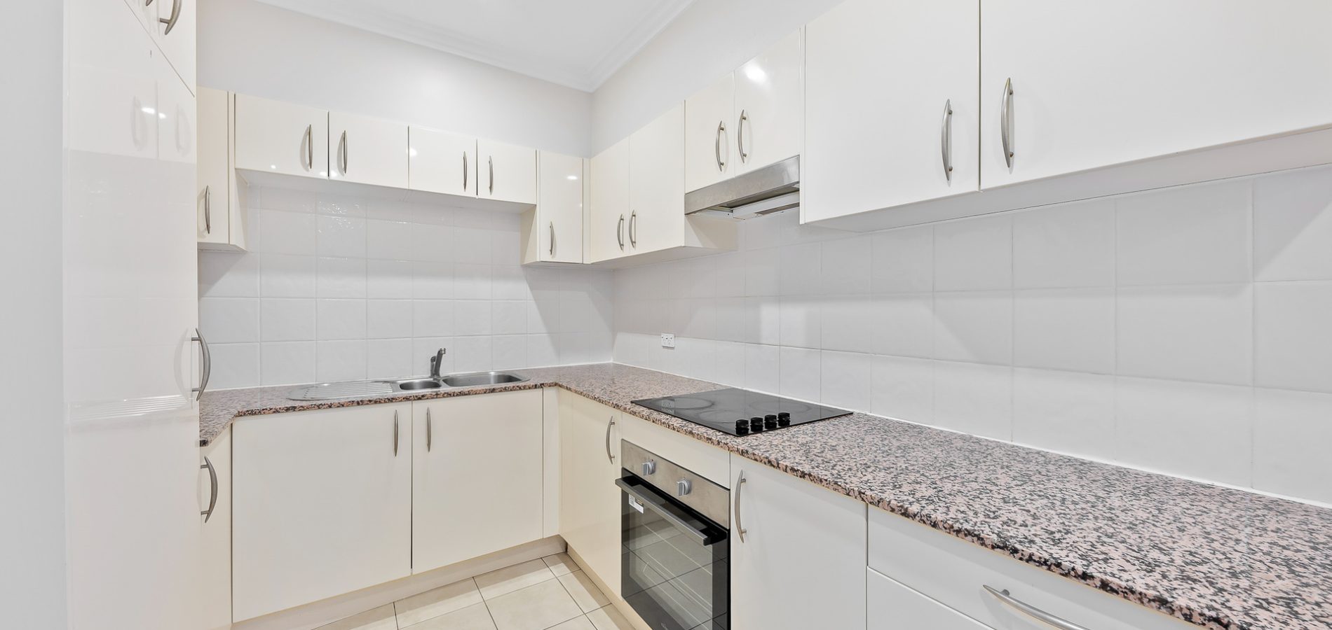 27/16 Fifth Avenue, Blacktown NSW 2148 - photo 4