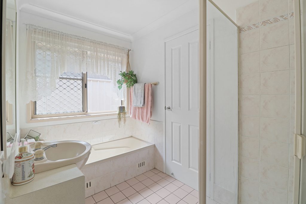 32 Galatea Street, Plumpton NSW 2761 - photo 10