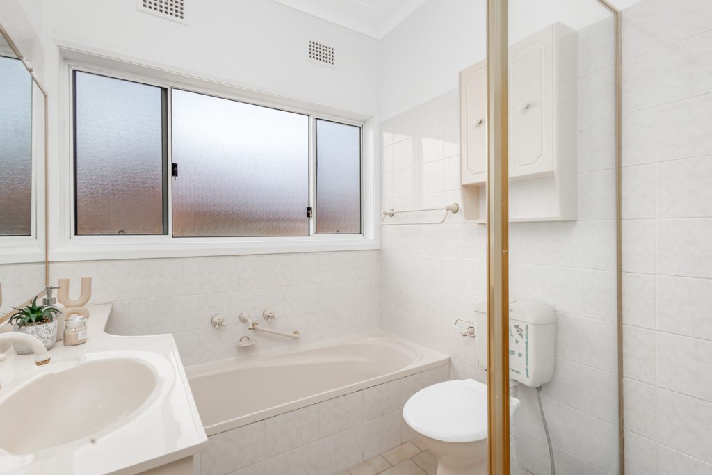 204 Hill End Road, Doonside NSW 2767 - photo 15
