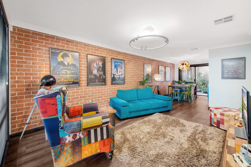 4/54 Nowland Street, Seven Hills NSW 2147 - photo 2