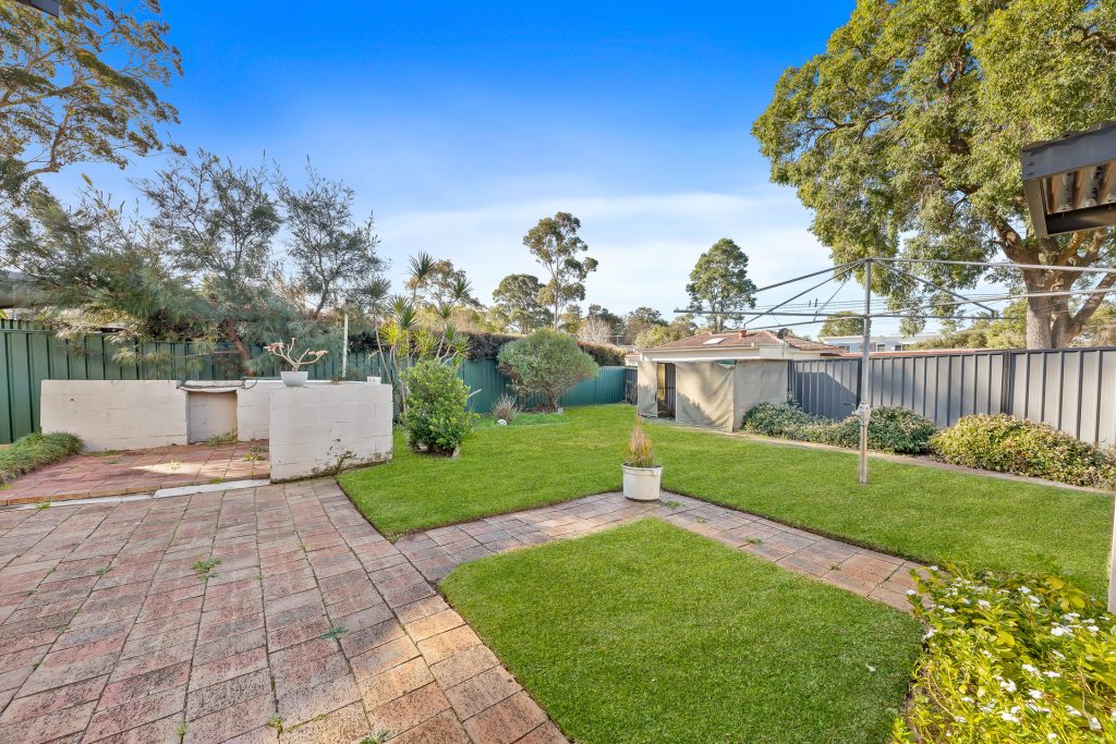3 Moffatt Drive, Lalor Park NSW 2147 - photo 9