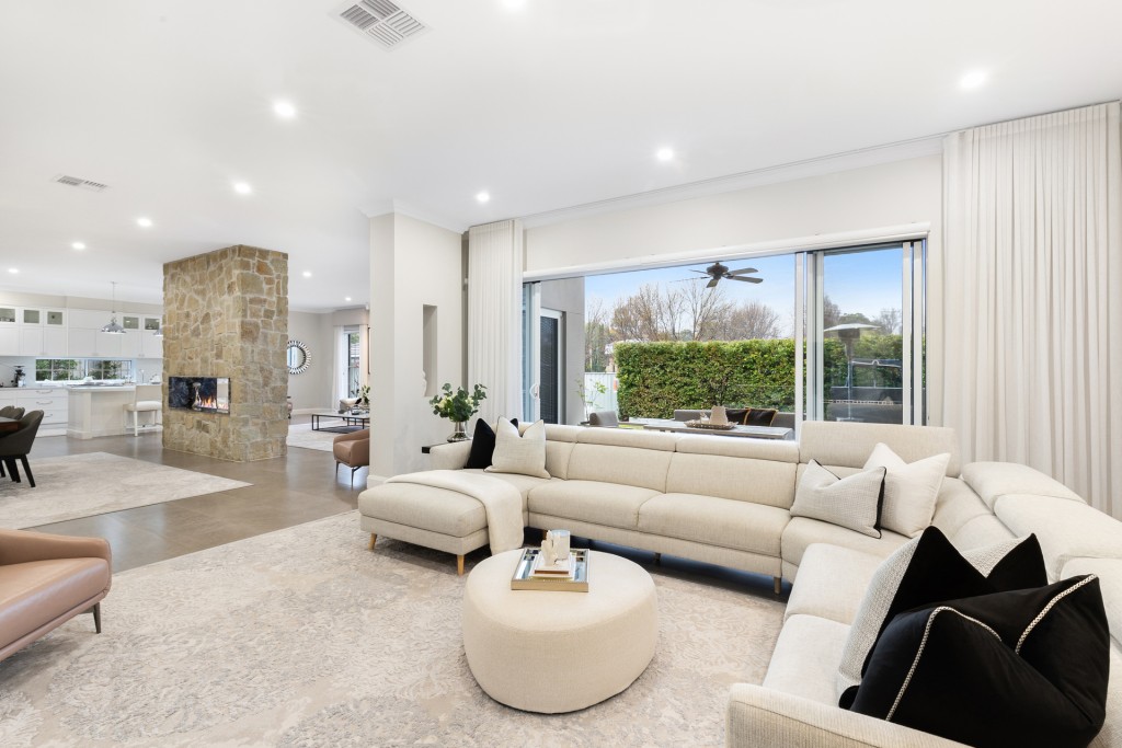 29 Keswick Avenue, Castle Hill NSW 2154 - photo 4