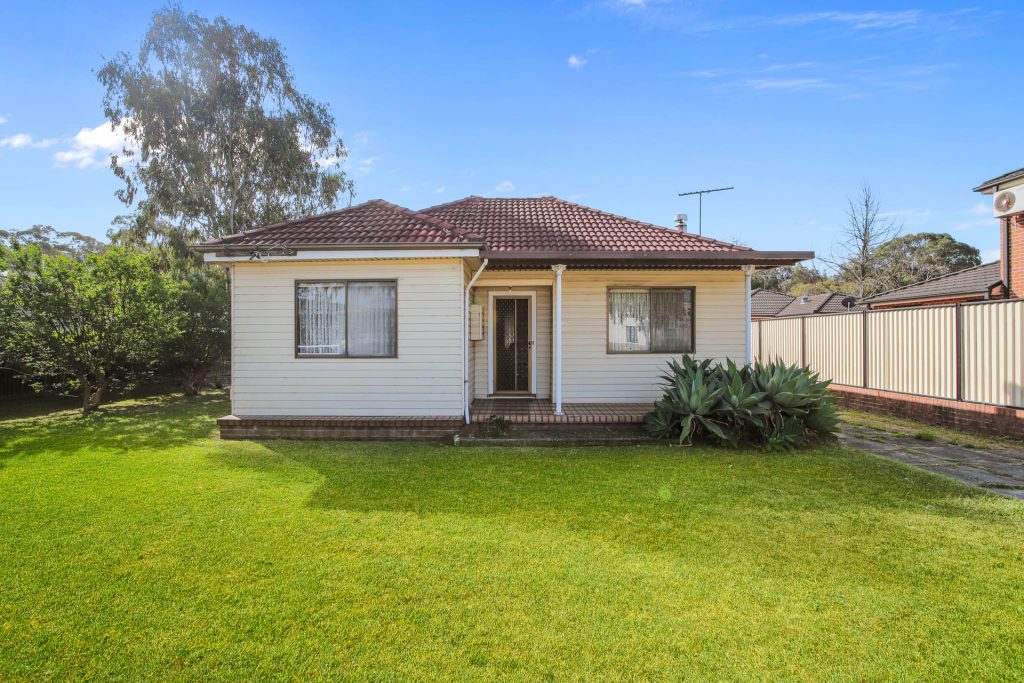 Sold - 135 Toongabbie Road - New Property in Toongabbie - Real Estate by Brad Panayiotou