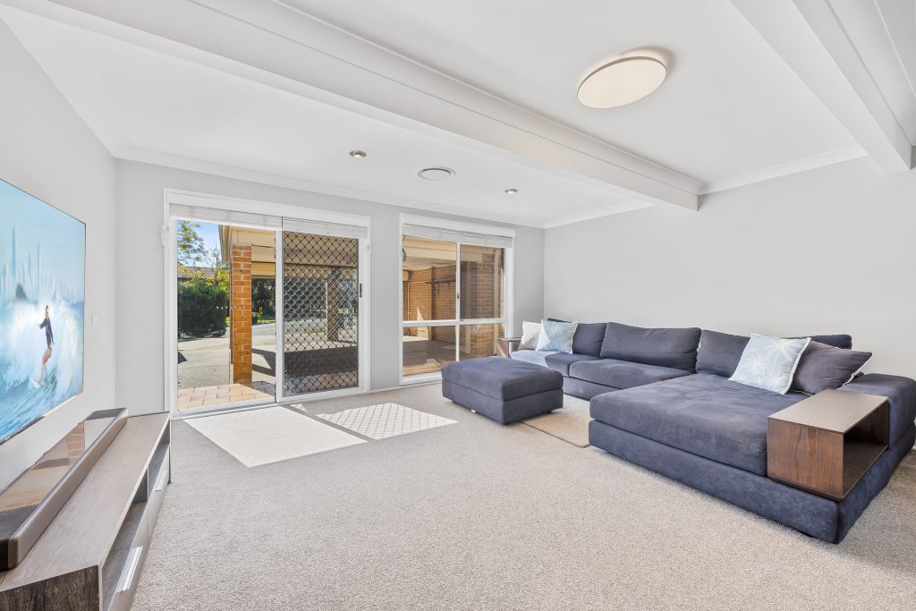 42 Capricorn Road, Kings Langley NSW 2147 - photo 2