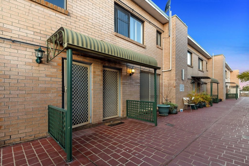 2/101 Northumberland Road, Auburn NSW 2144 - McGrath West Group