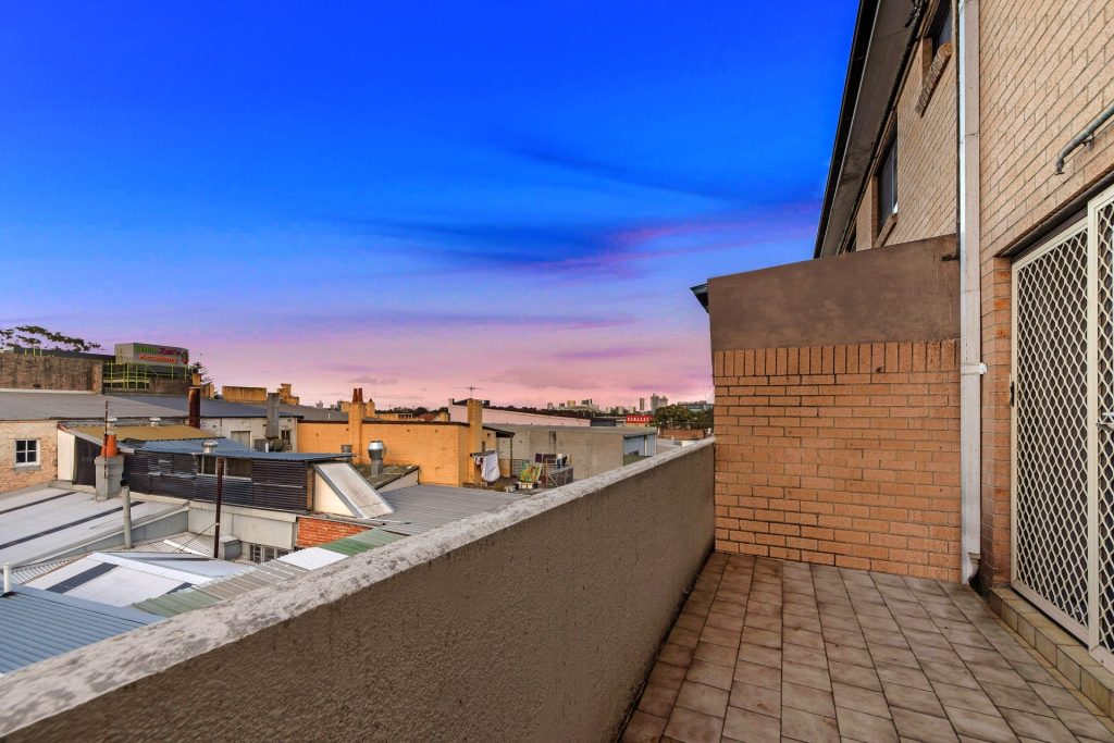 2/101 Northumberland Road, Auburn NSW 2144 - photo 4