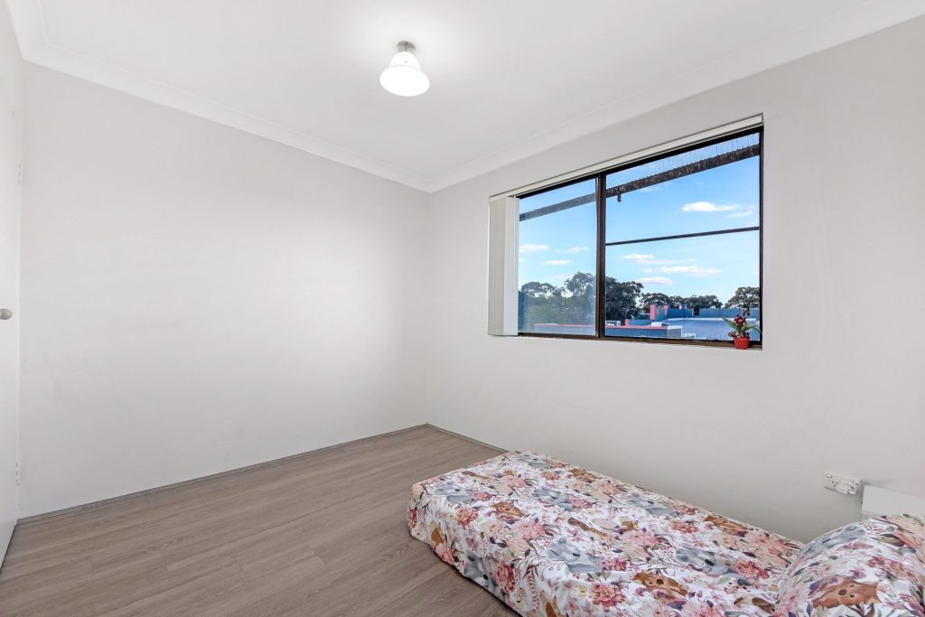 2/101 Northumberland Road, Auburn NSW 2144 - photo 5