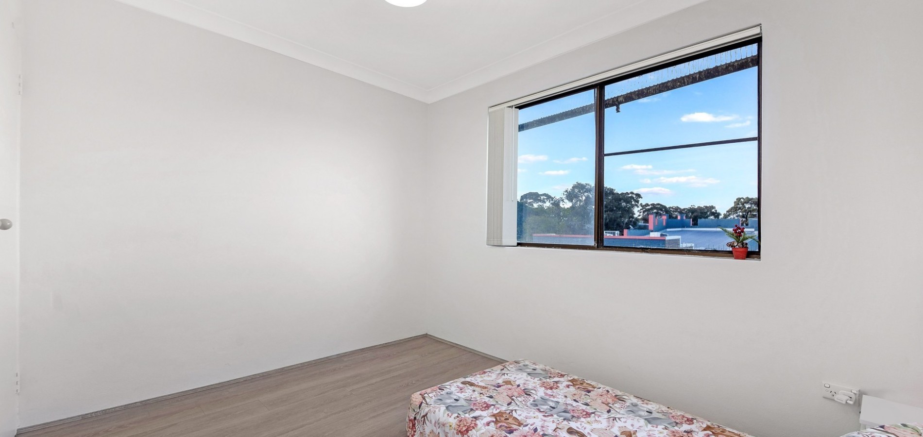 2/101 Northumberland Road, Auburn NSW 2144 - photo 5