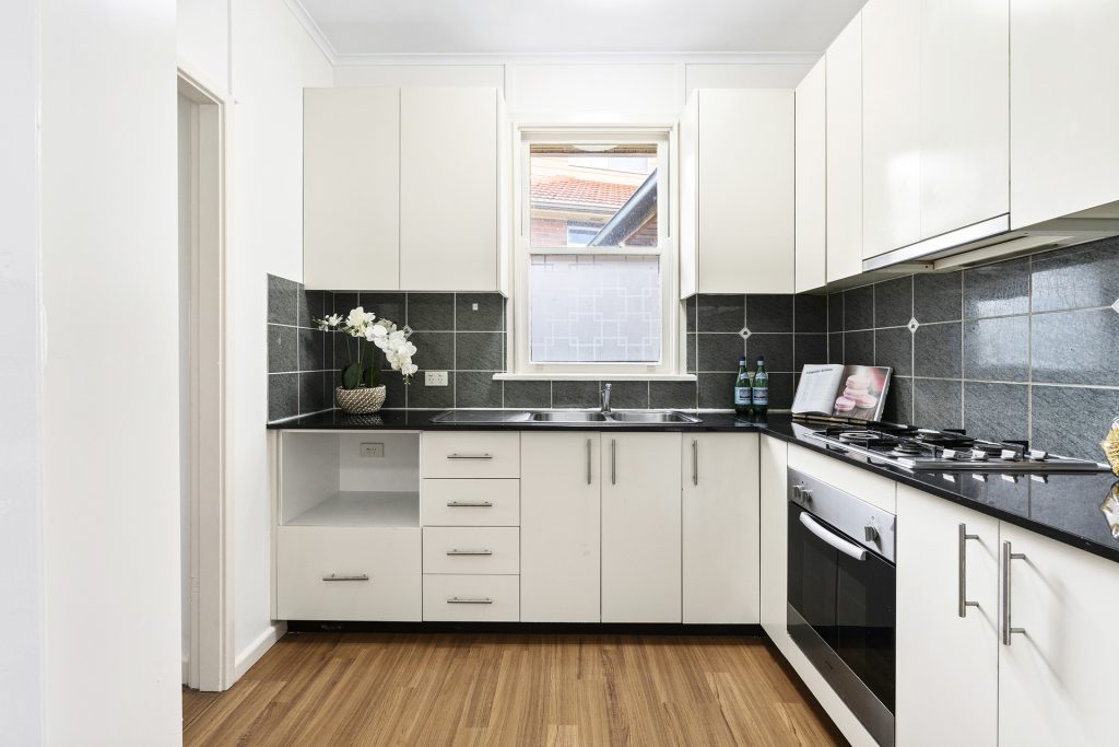 16 Vera Street, Seven Hills NSW 2147 - photo 2
