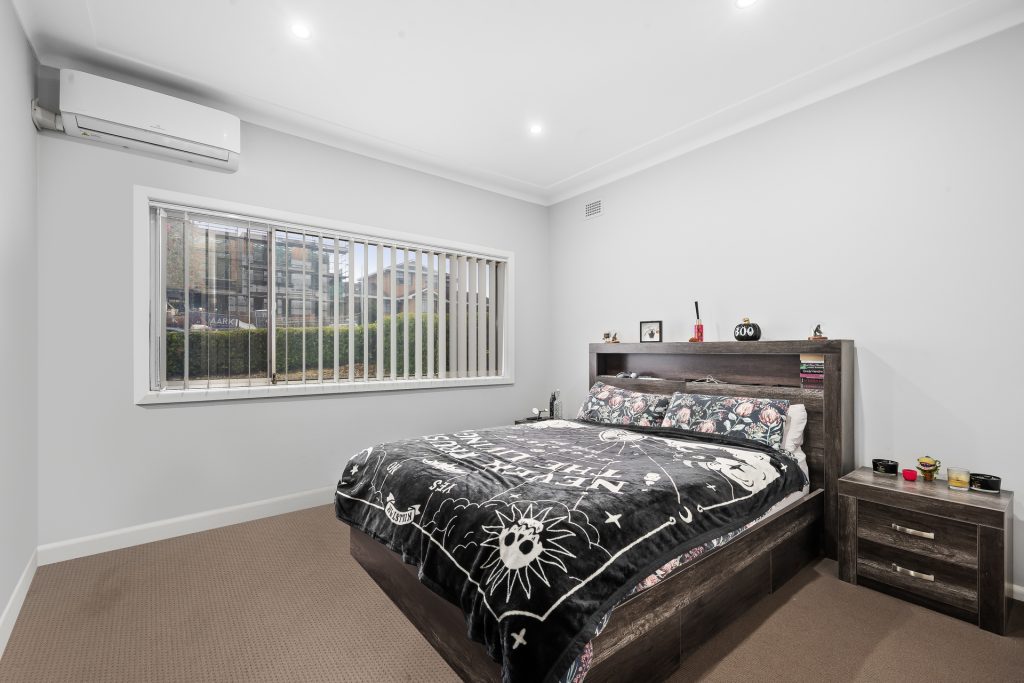 48+48A Lavinia Street, Seven Hills NSW 2147 - photo 4