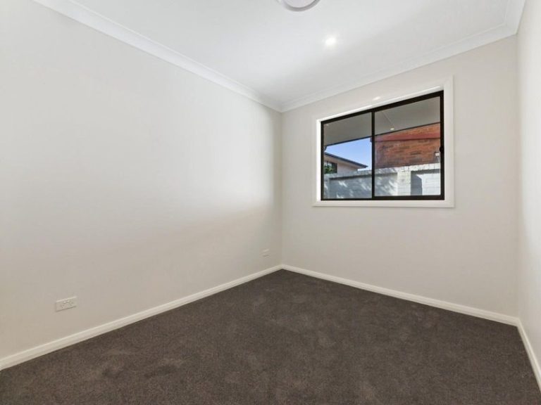 1/61A Solander Road, Kings Langley NSW 2147 - photo 4