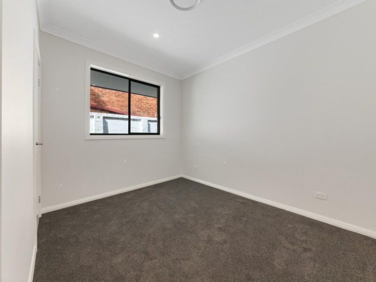 1/61A Solander Road, Kings Langley NSW 2147 - photo 5