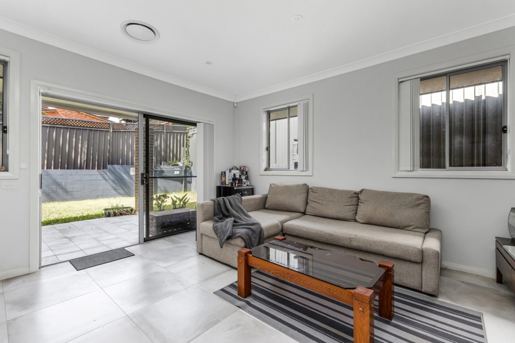 1/61A Solander Road, Kings Langley NSW 2147 - photo 7