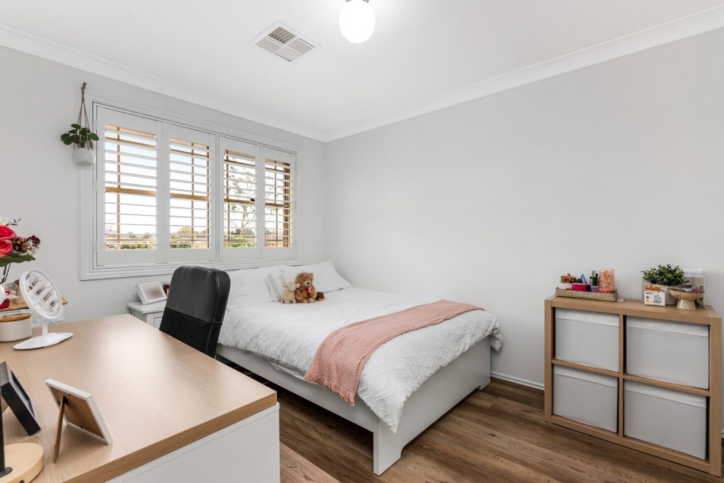 9 Bromfield Avenue, Prospect NSW 2148 - photo 7