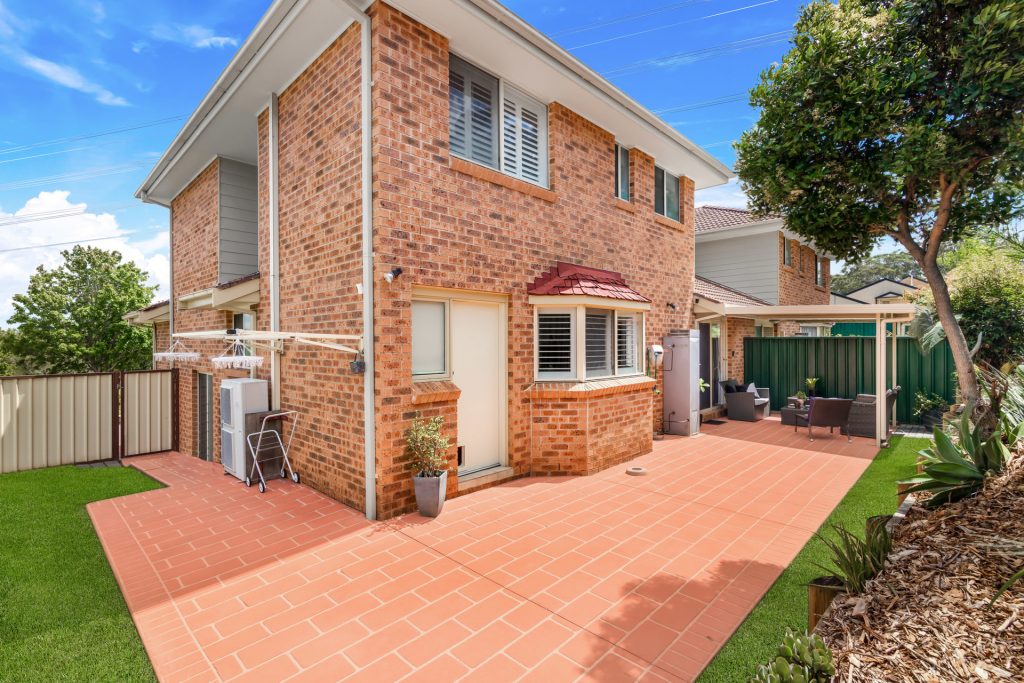 9 Bromfield Avenue, Prospect NSW 2148 - photo 10