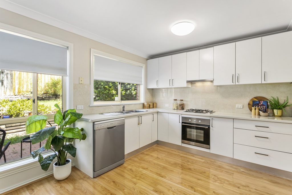 2/163 David Road, Castle Hill NSW 2154 - photo 2