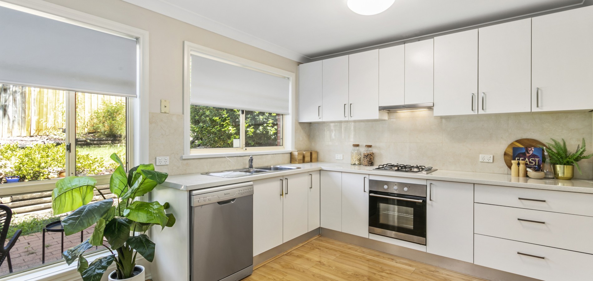 2/163 David Road, Castle Hill NSW 2154 - photo 2