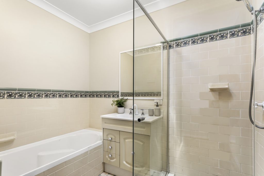 2/163 David Road, Castle Hill NSW 2154 - photo 10